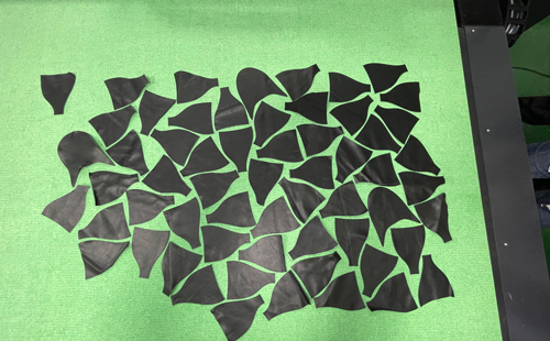 真皮沙發(fā)振動刀切割機